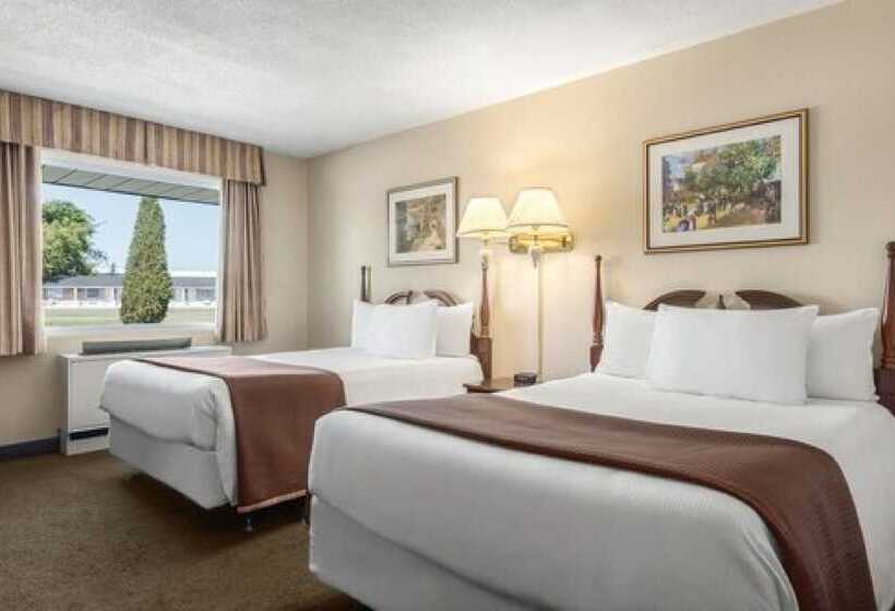 חדר סטנדרט, Travelodge By Wyndham Kingston Lasalle