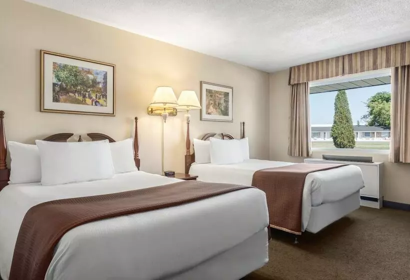 اتاق استاندارد, Travelodge By Wyndham Kingston Lasalle