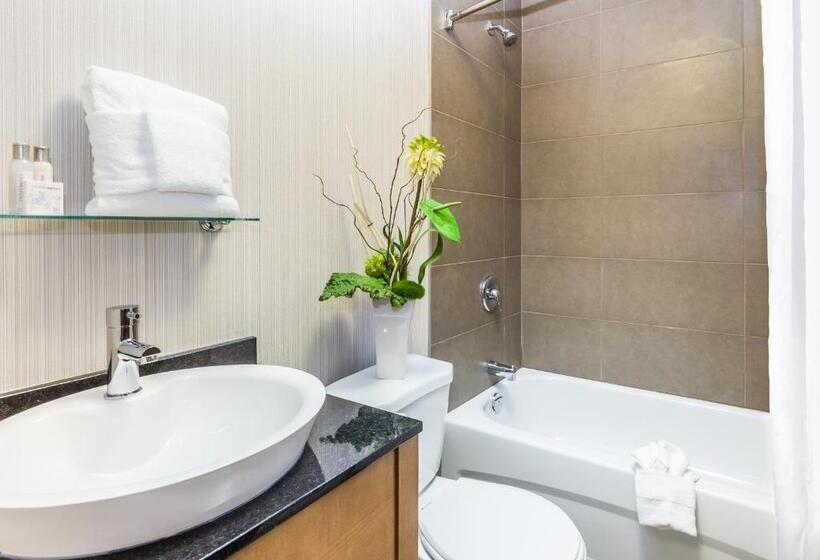 غرفة برستيج, Universel