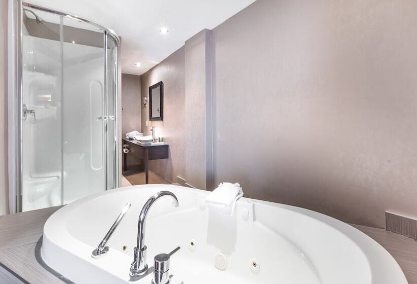 غرفة ديلوكس مزوَّدة بجاكوزي, Universel