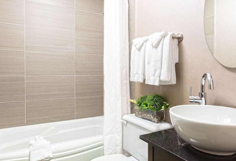 غرفة قياسية سرير مزدوج, Universel