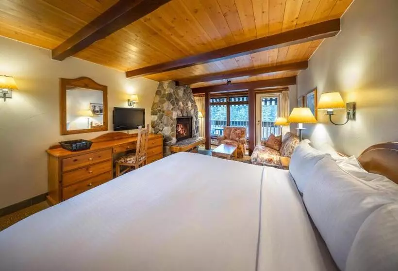 اتاق لوکس با تخت بزرگ, Post Hotel & Spa