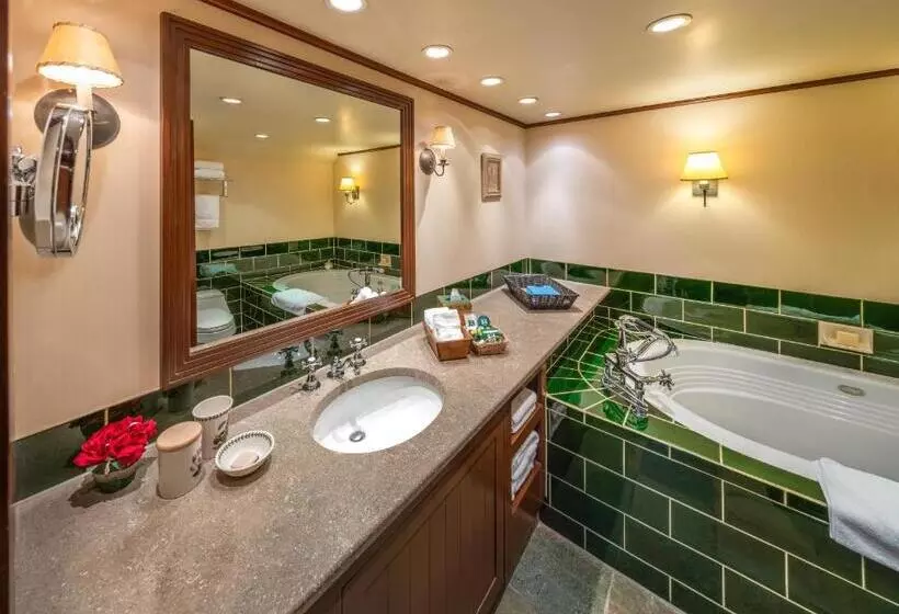 سوئیت جونیور خانوادگی, Post Hotel & Spa