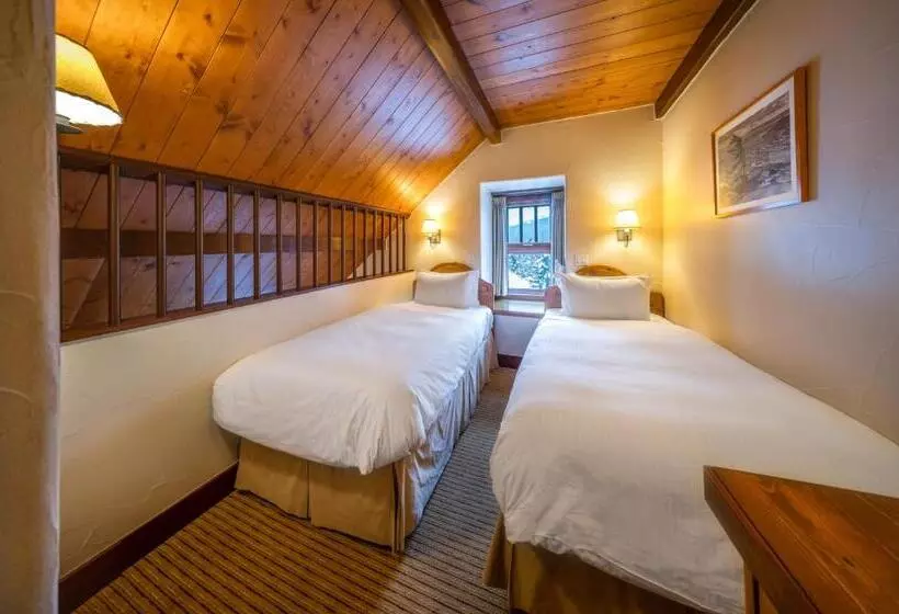 سوئیت جونیور خانوادگی, Post Hotel & Spa