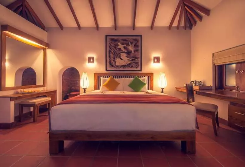 بانگلوی لوکس, Ranweli Holiday Village