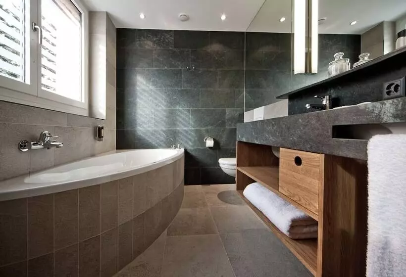 سوییت, Waldhotel Arosa