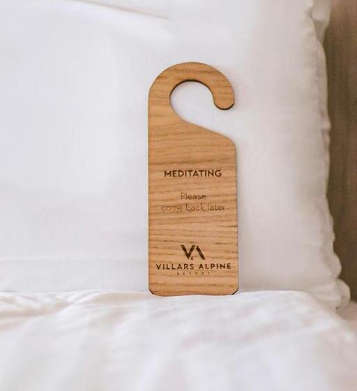 חדר סטנדרט עם מרפסת, Victoria Hotel & Residence