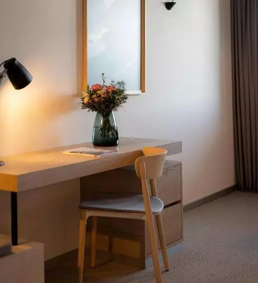 デラックスルーム, Victoria Hotel & Residence