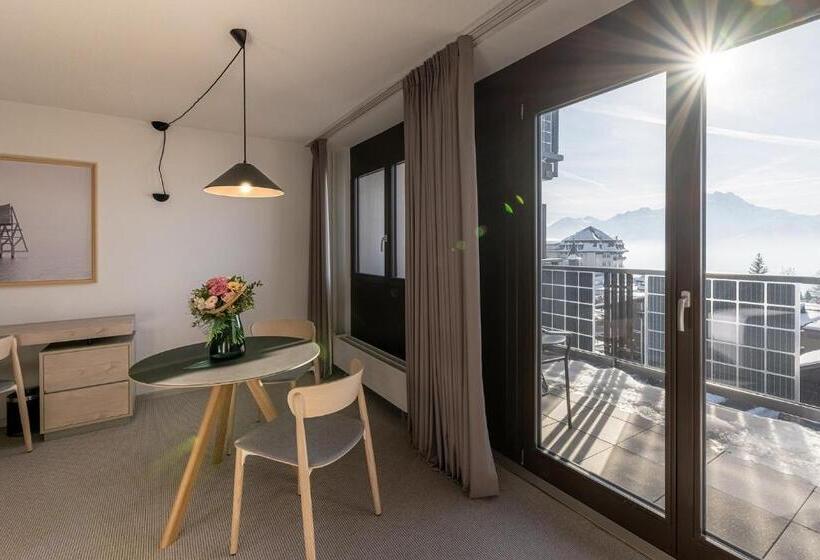 חדר סופריור לארבעה, Victoria Hotel & Residence