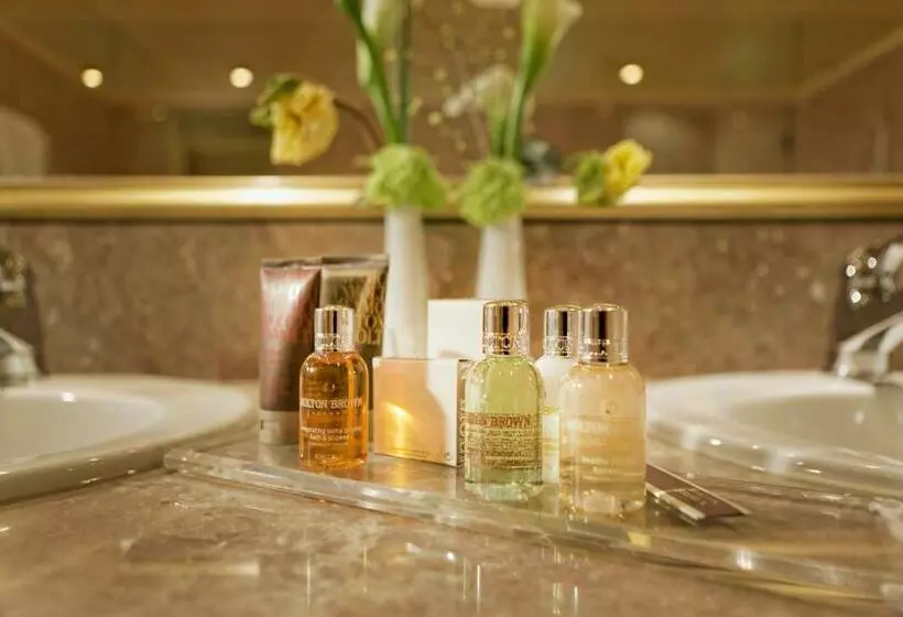 湖の見えるジュニアスイート, Grand Hotel National Luzern