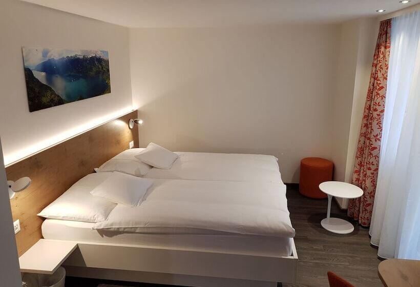 スタンダードルーム, Bernerhof