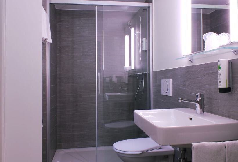 スーペリアールーム, Bernerhof