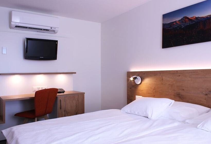 חדר סופריור, Bernerhof