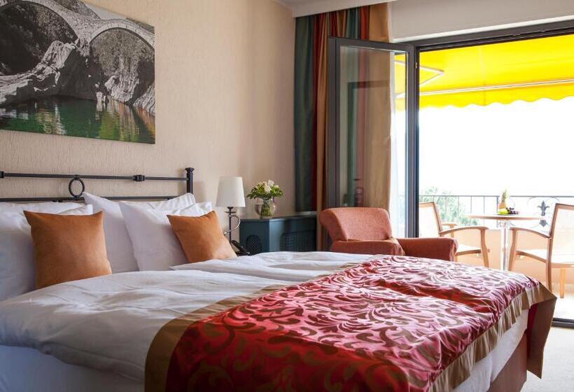 Superior room with lake view, Boutique Hotel Remorino, A Private Selection