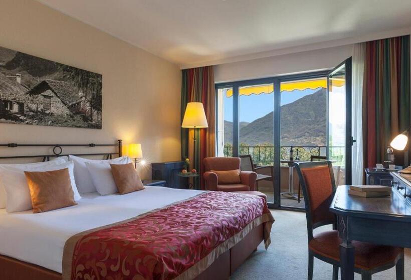 Superior room with lake view, Boutique Hotel Remorino, A Private Selection