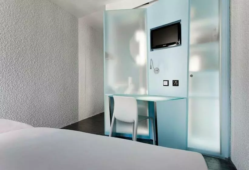 اتاق استاندارد یک نفره, Cristal Design