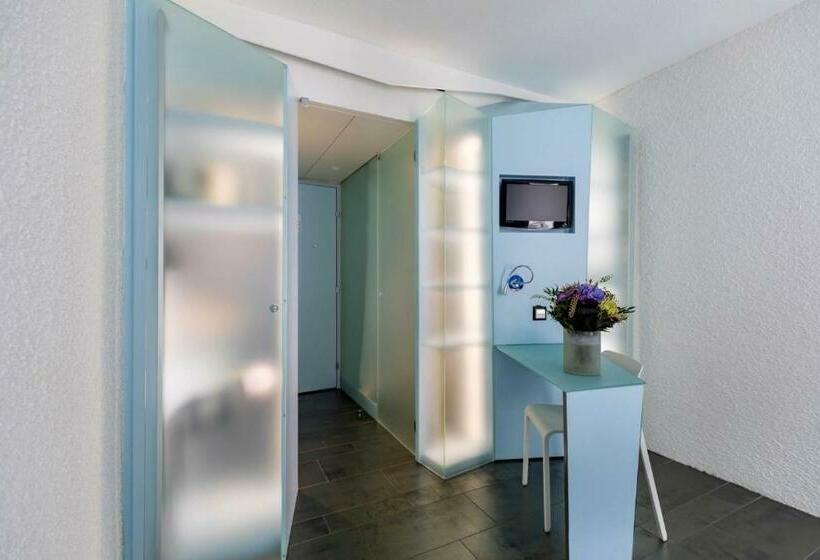 اتاق استاندارد یک نفره, Cristal Design