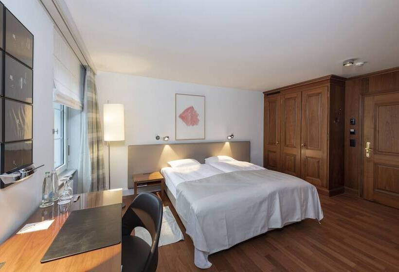 Номер Комфорт, Einstein St. Gallen