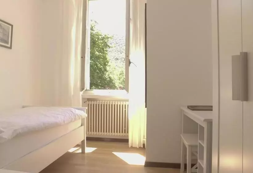 Standard Yhden Hengen Huone, Fonte Dei Fiori