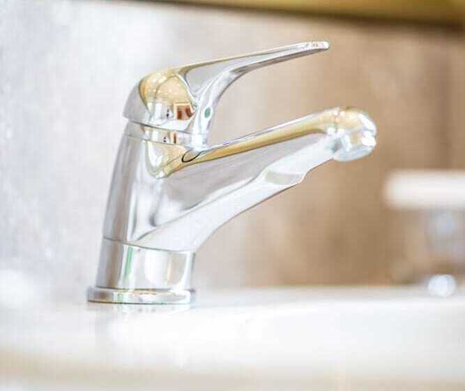 带河湖景观的轻年套房, Grand Hotel National Luzern