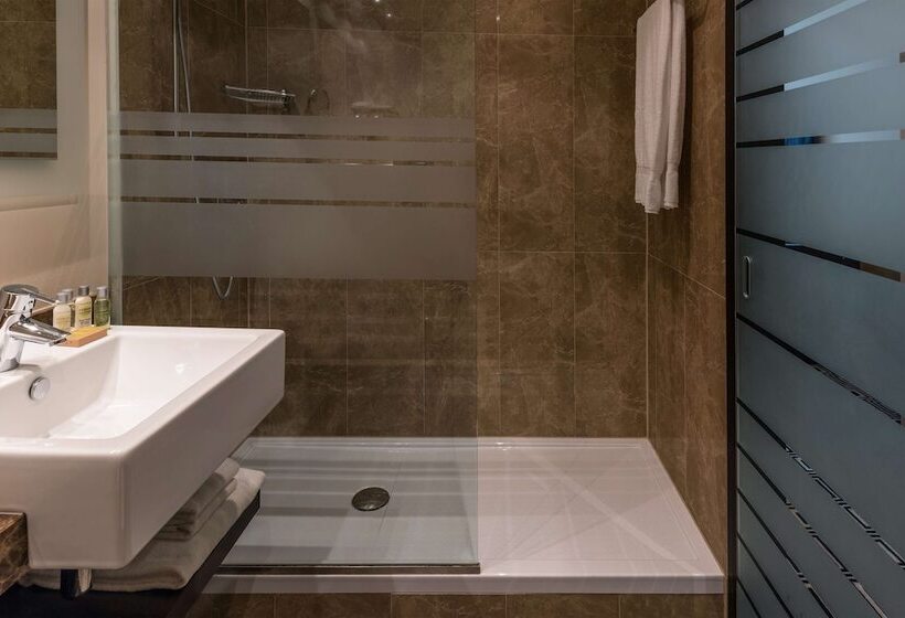 スタンダードルーム, Hilton Geneva Hotel And Conference Centre