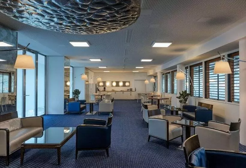اتاق استاندارد, Hilton Geneva Hotel And Conference Centre