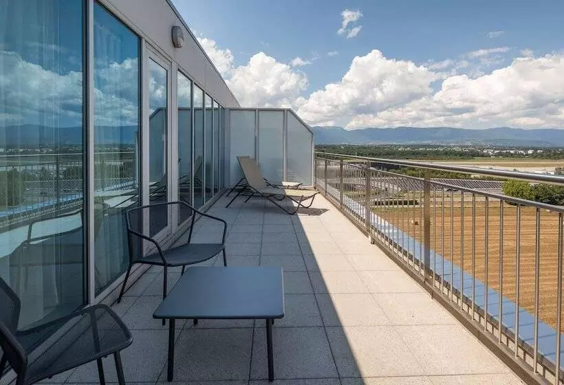 اتاق استاندارد, Hilton Geneva Hotel And Conference Centre