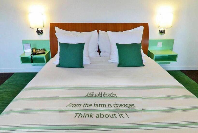 سوییت جونیور, International & Terminus