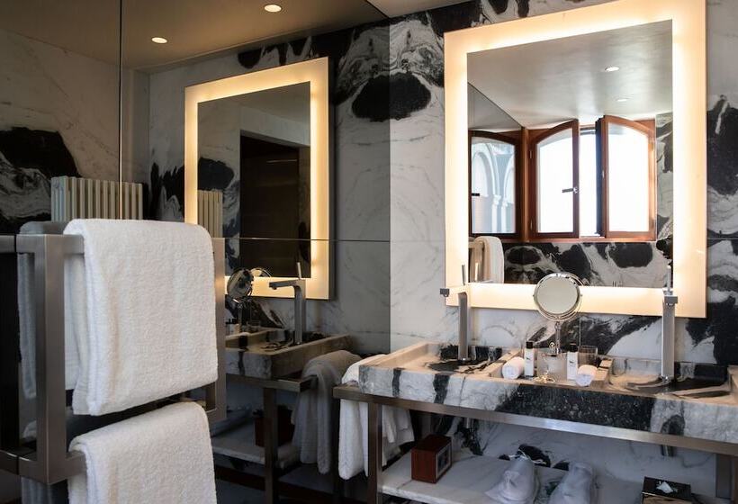 Suite with lake view, La Reserve Eden Au Lac Zurich