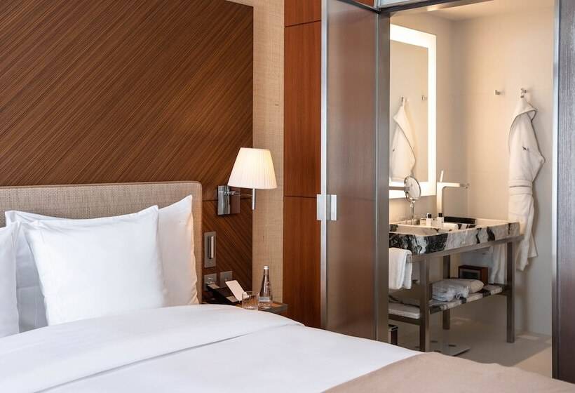 اتاق لوکس, La Reserve Eden Au Lac Zurich