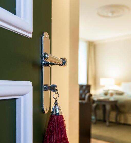 标准间带山景, Le Grand Bellevue