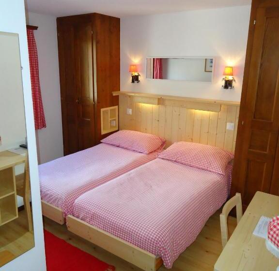 اتاق عادی, Mirabeau