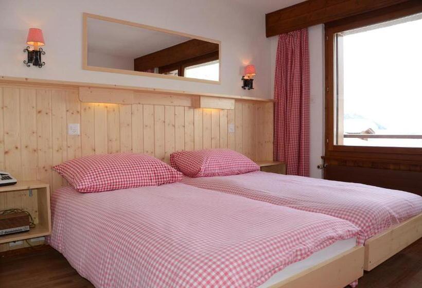 اتاق استاندارد با بالکن, Mirabeau