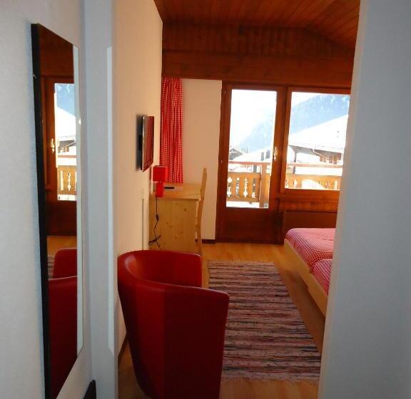 اتاق استاندارد با بالکن, Mirabeau