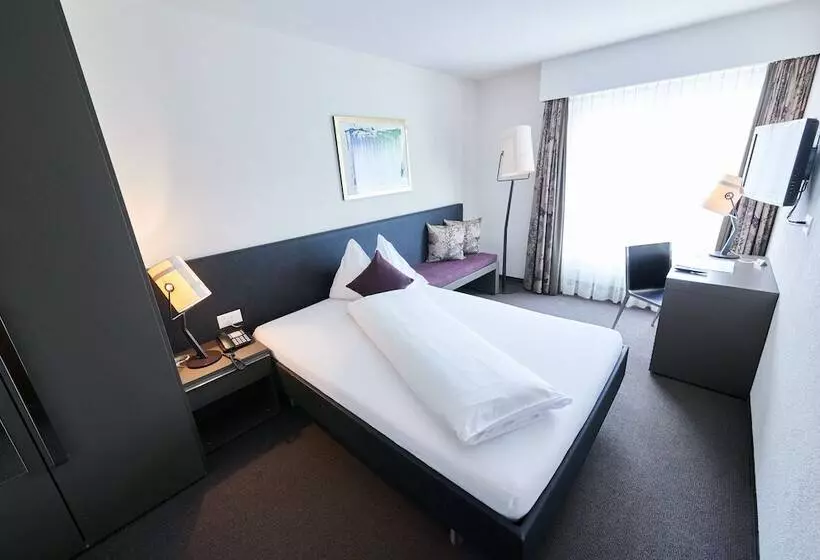 Habitación Estàndard Individual, Holiday Thun