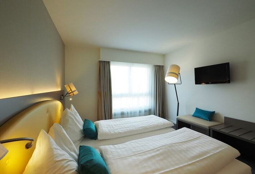 标准间, Holiday Thun