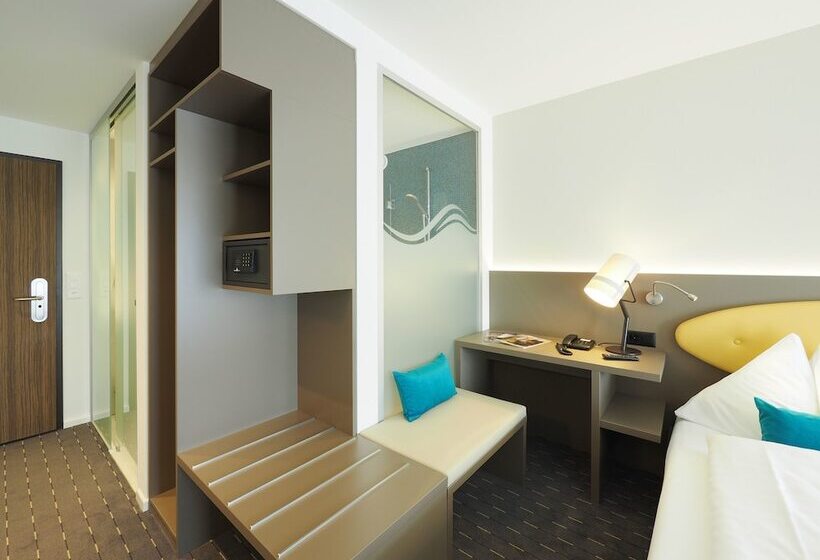 标准间, Holiday Thun