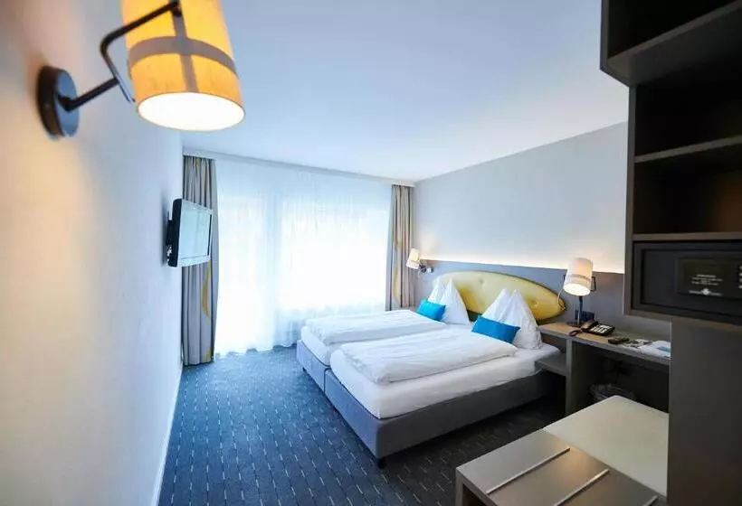 Habitació Estàndard amb Balconada, Holiday Thun