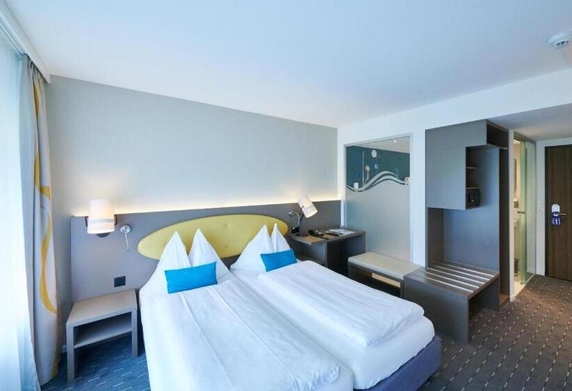 标准间带阳台, Holiday Thun