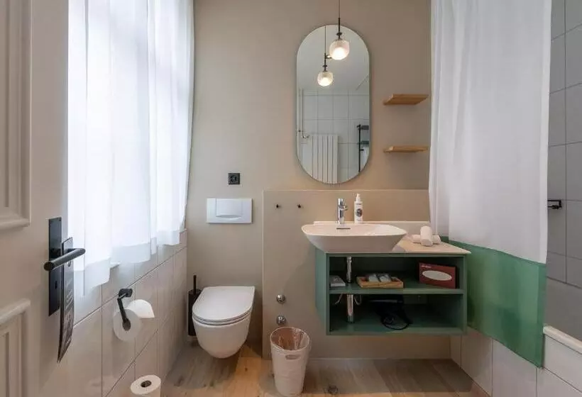Quarto Estandar Individual, Schweizerhof Lenzerheide