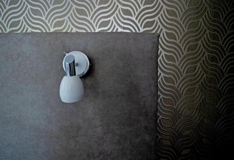 Quarto Triplo Estandar com Sacada, Sonne Interlaken Matten