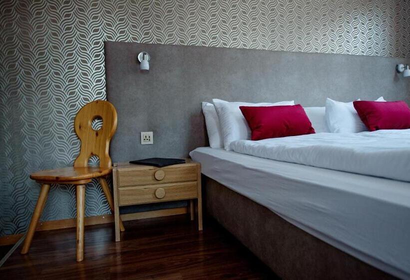 Quarto Estandar com Sacada, Sonne Interlaken Matten