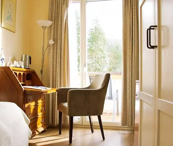 Classic Room with Views, Silberhorn   Residences & Spa Wengen