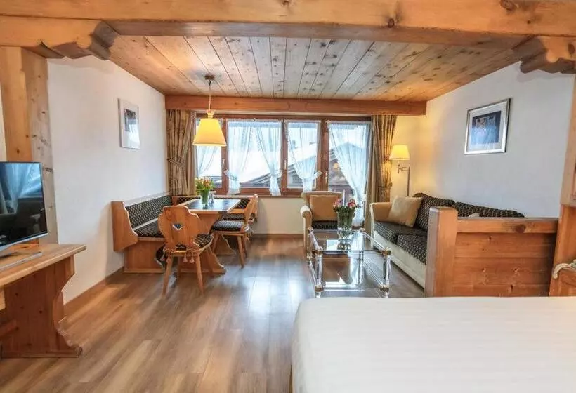 Junior Suite, Steinbock
