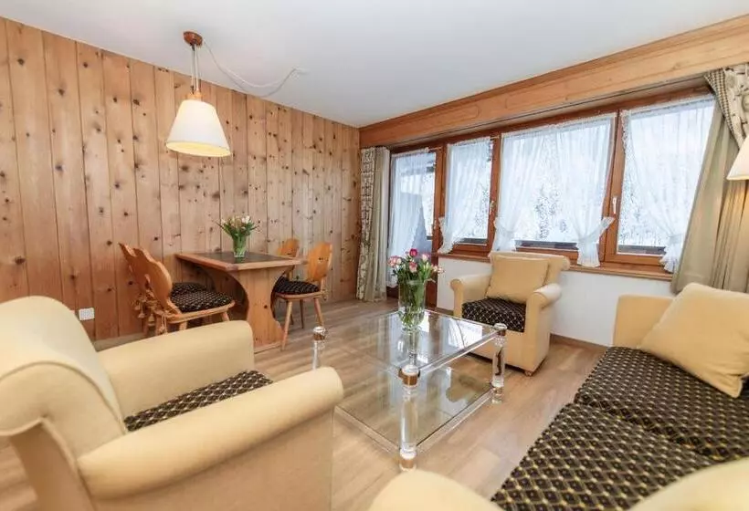 Junior Suite, Steinbock
