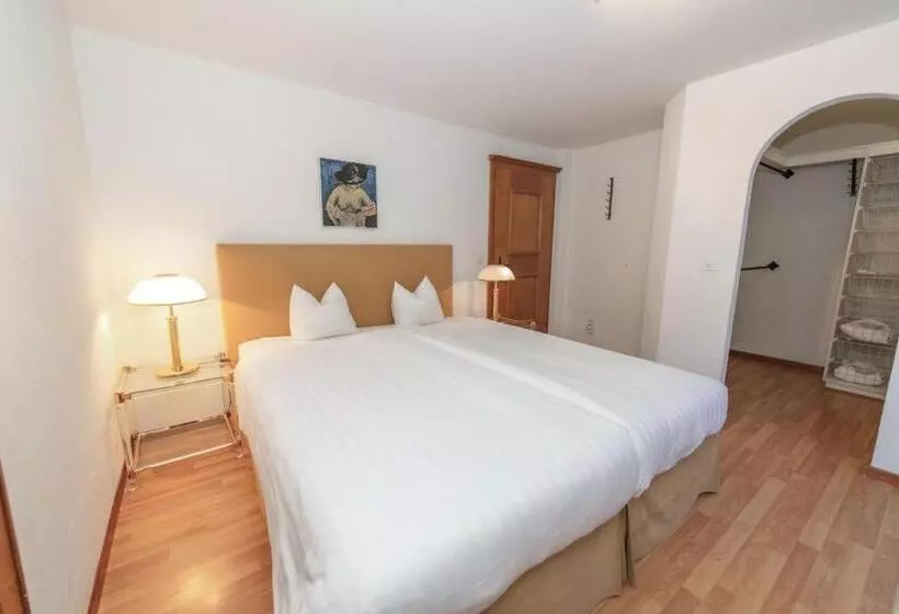 Apartamento 3 Dormitorios, Steinbock
