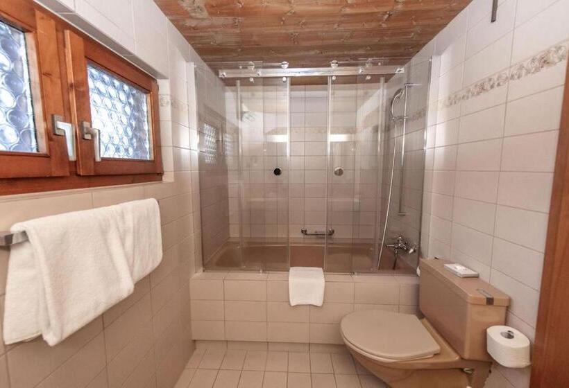 Апартаменты 3 Спальни, Steinbock