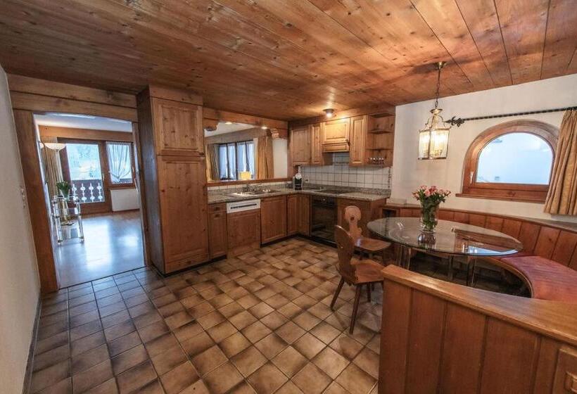 Апартаменты 3 Спальни, Steinbock