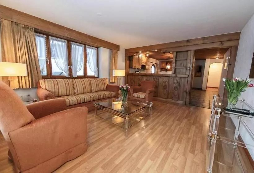 Apartamento 3 Dormitorios, Steinbock