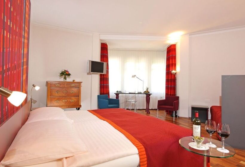 スタンダードトリプルルーム, Waldstätterhof Swiss Quality